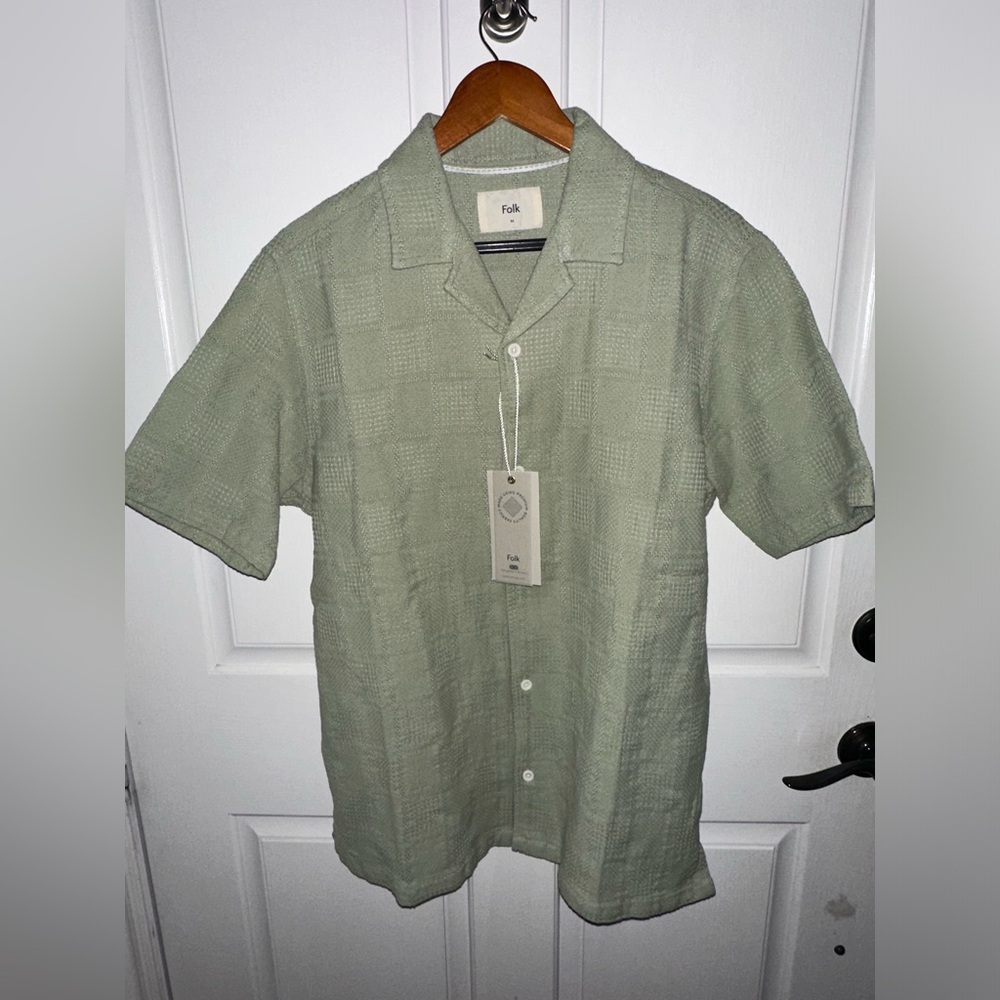 Folk Short Sleeve Button Up Sage Men’s Medium NEW WITH TAGS